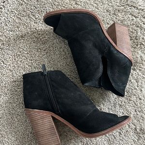 Vince Camino black suede heels